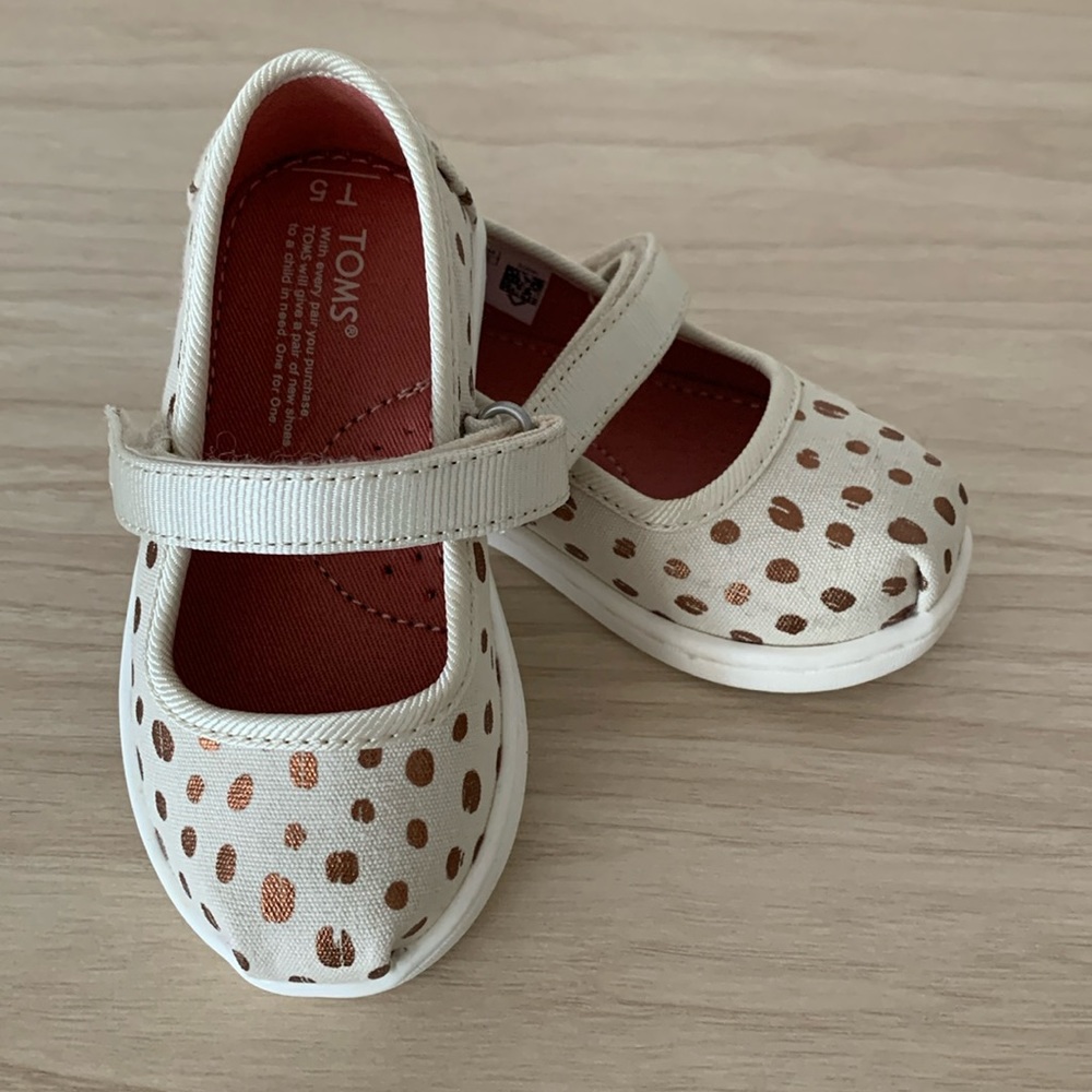 Baby Tom’s Mary Jane’s